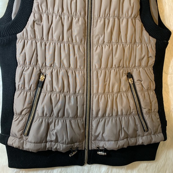 🔥SOLD🔥 Calvin Klein Performance Vest! Size Medium - Picture 5 of 8